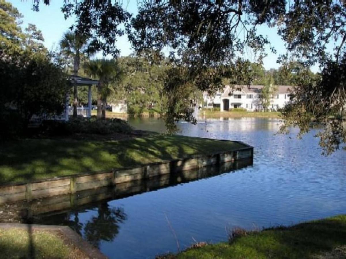 W2 Ocean Walk Resort Upstairs 2 Bed King And Two Twins Next To Back Pool St. Simons Island Exterior foto